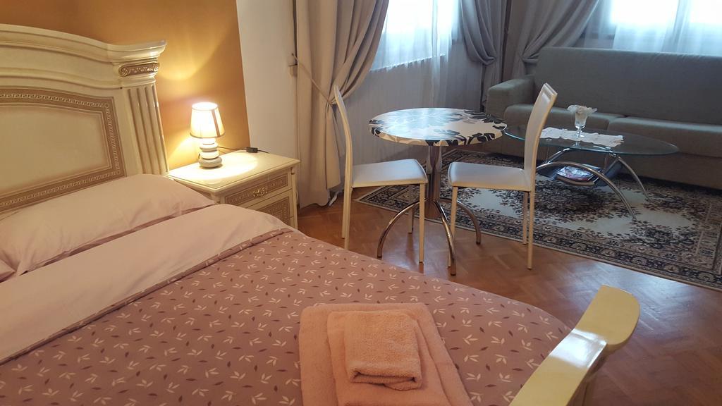 B&B In Arena L' Opera เวโรนา ภายนอก รูปภาพ