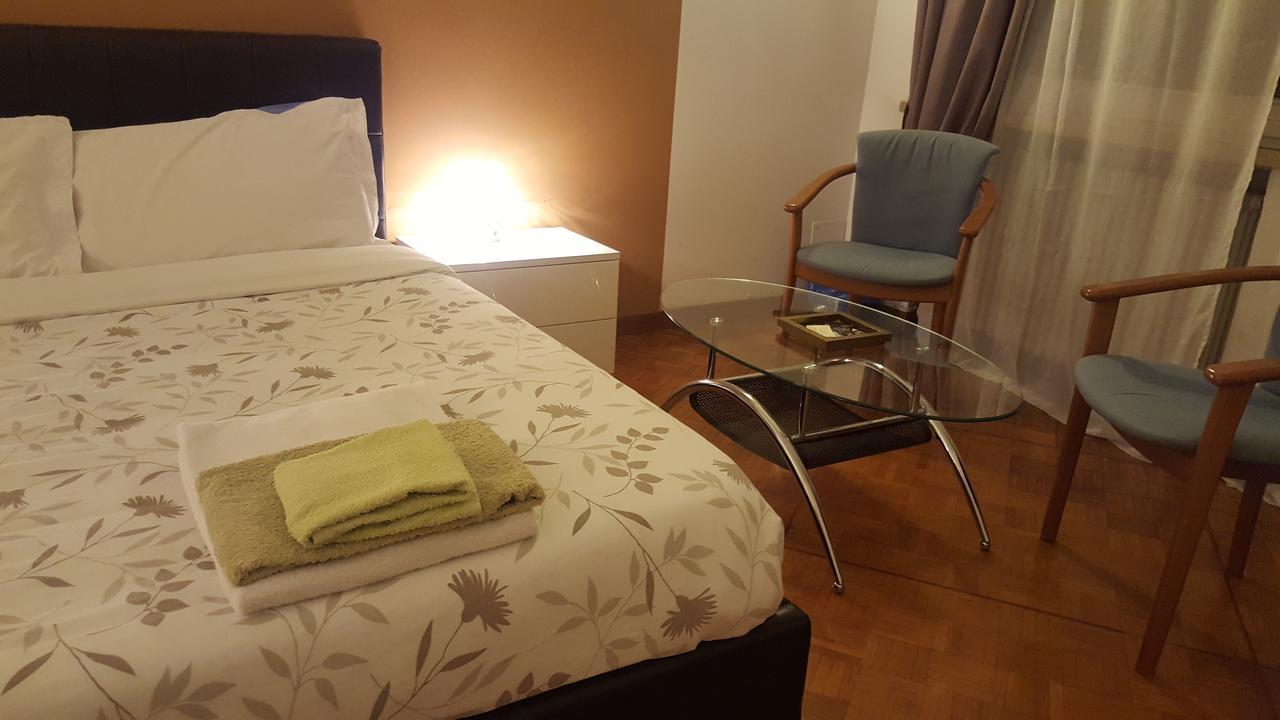 B&B In Arena L' Opera เวโรนา ภายนอก รูปภาพ