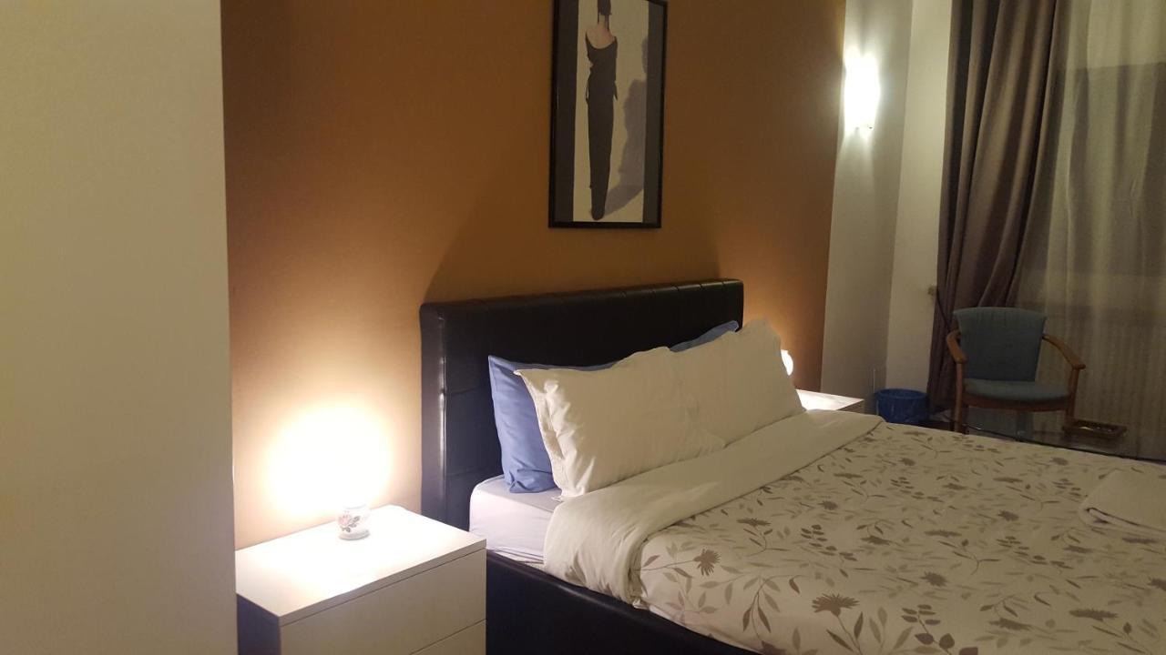 B&B In Arena L' Opera เวโรนา ภายนอก รูปภาพ